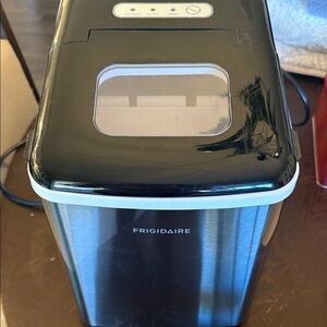 Frigidaire Compact Ice Maker in Black and Silver